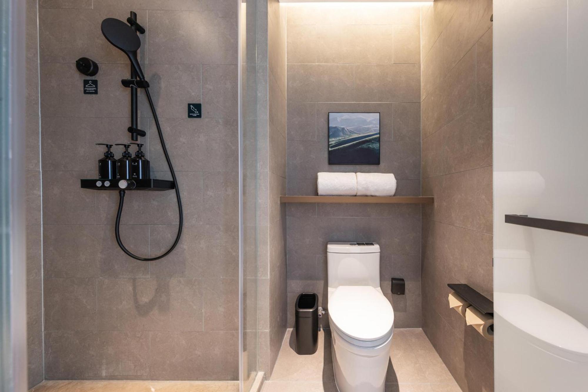 Atour Hotel Wuhan Chuhe Han Street Hongshan Plaza Exterior foto